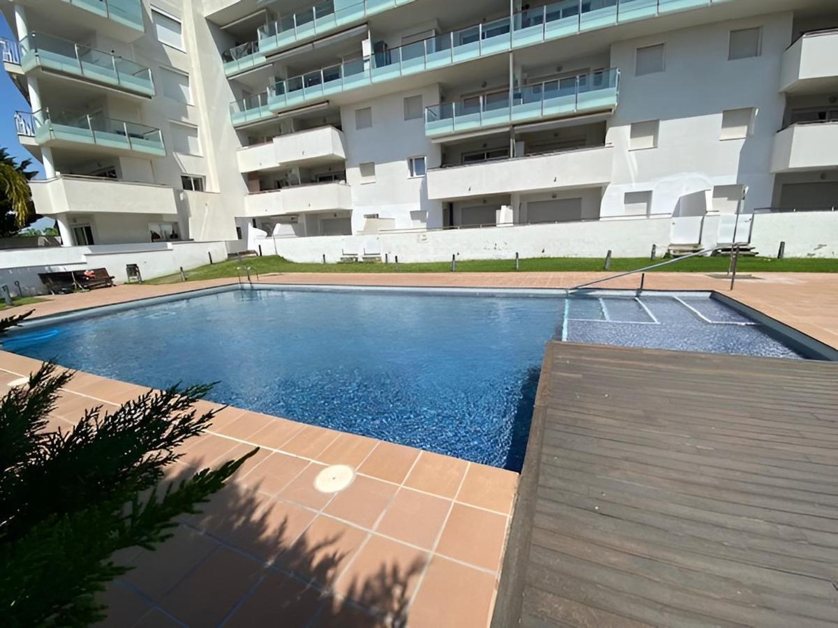 Superbe Appartement Renove, Residence Avec Piscine Росес Екстериор снимка