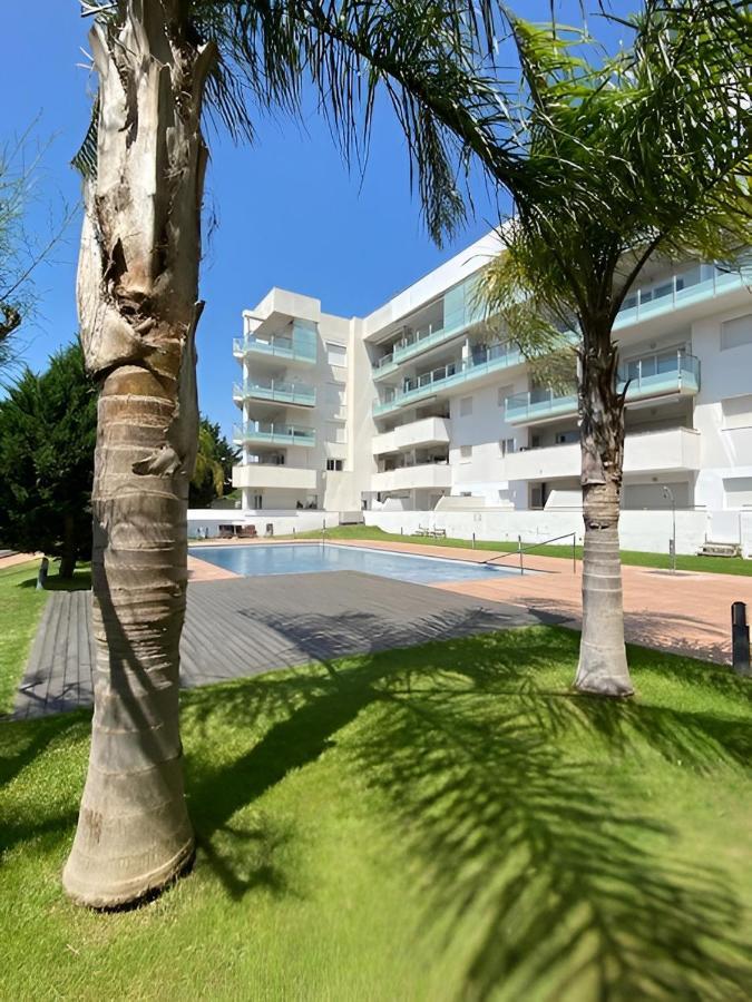 Superbe Appartement Renove, Residence Avec Piscine Росес Екстериор снимка